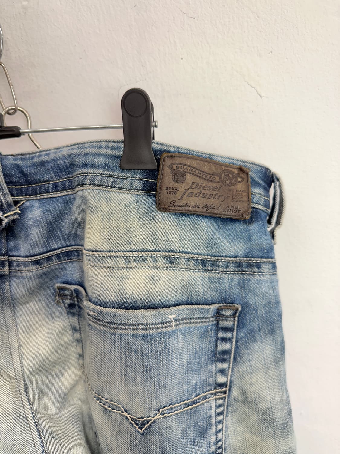 DIESEL Blue Distressed Wash Straight-Leg 상품이미지8