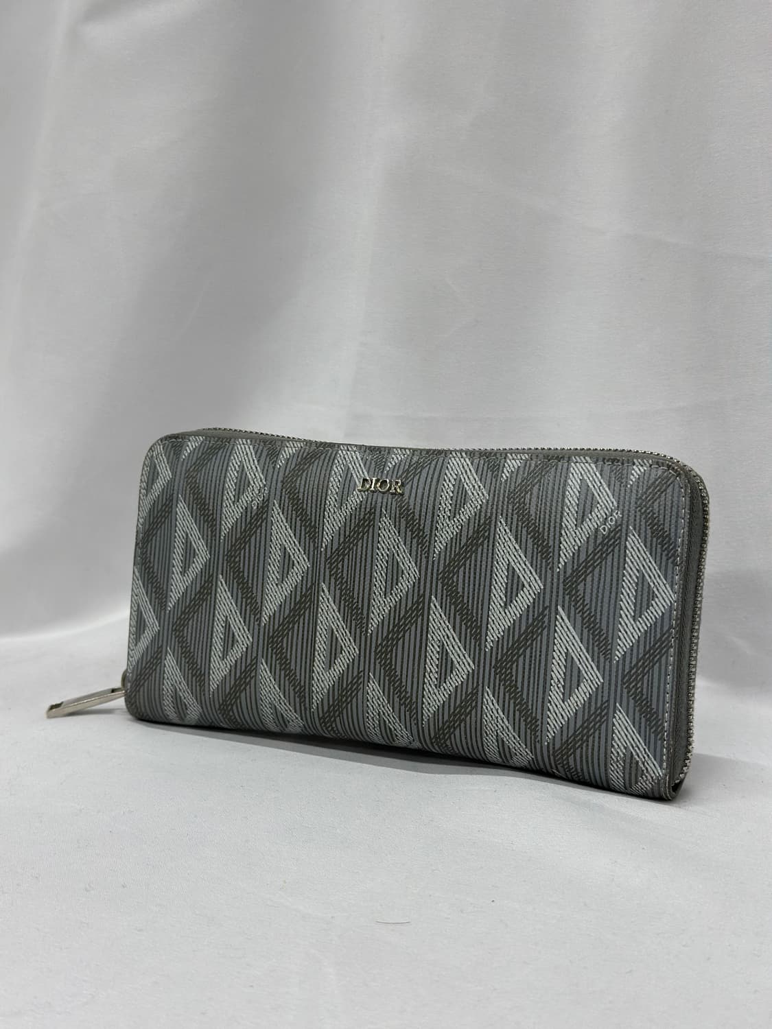 디올 CD다이아몬드 지퍼돌이지갑 그래이 상품이미지2