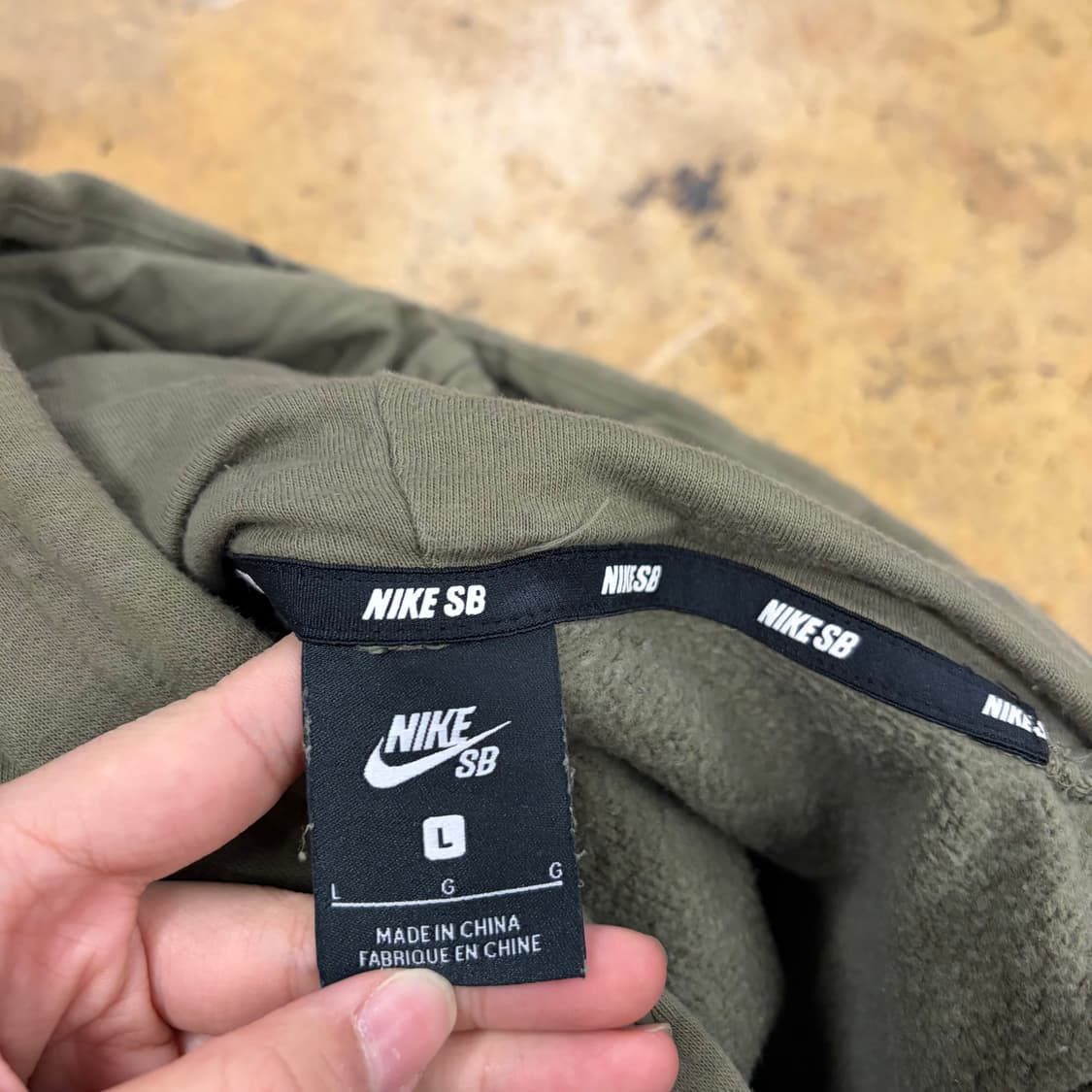 나이키 카키 패턴 후드티 상품이미지5