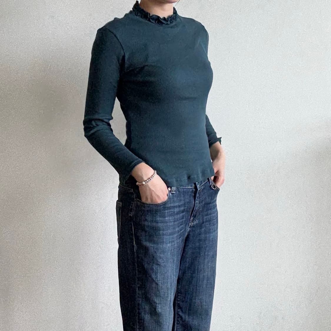 Mock Neck Frill Top 상품이미지2