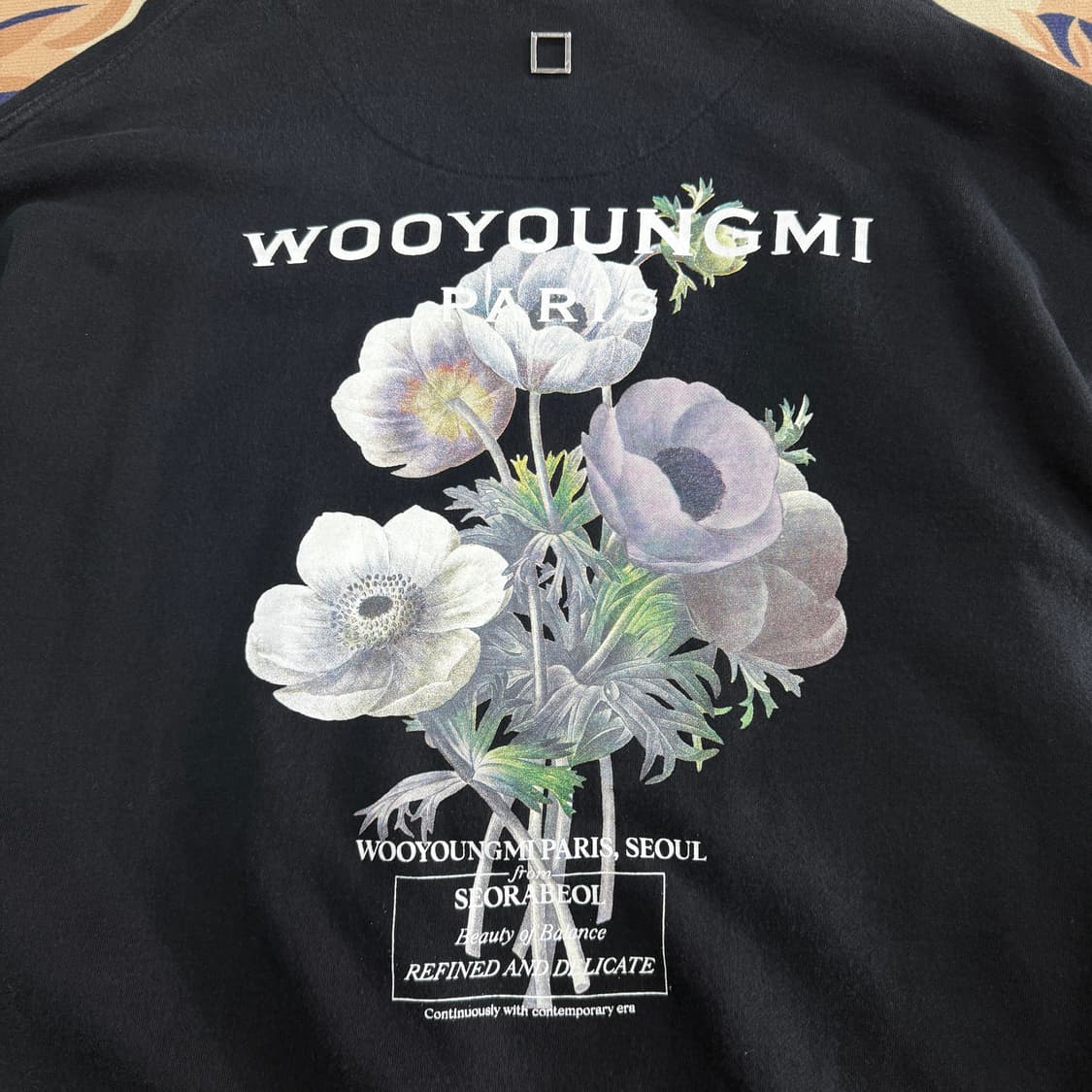(50)우영미 23FW 플라워 백로고 후드티셔츠(블랙) 상품이미지2