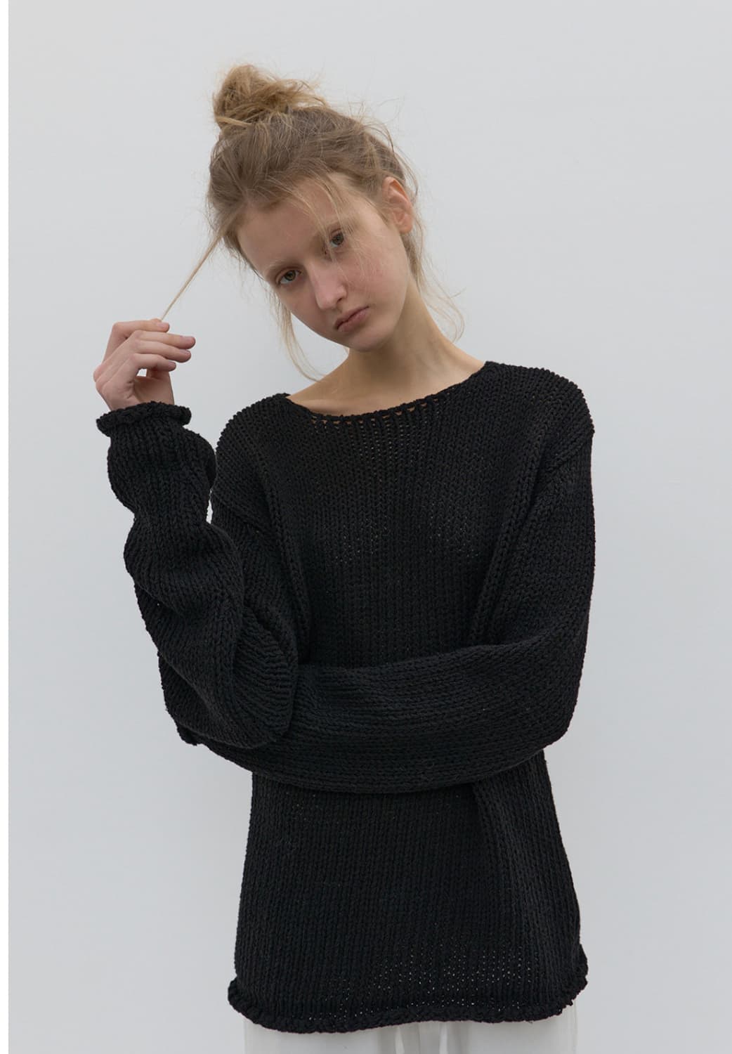 낫띵에브리띵 RELAXED COTTON SWEATER IN BLACK 상품이미지1