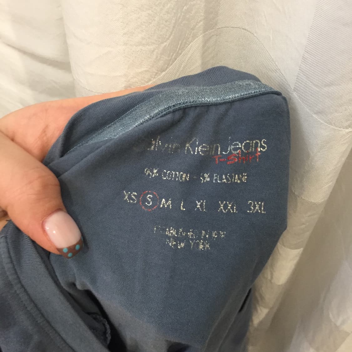 Calvin klein 캘빈클라인 큐빅 핫픽스 딱붙 반팔티 상품이미지5