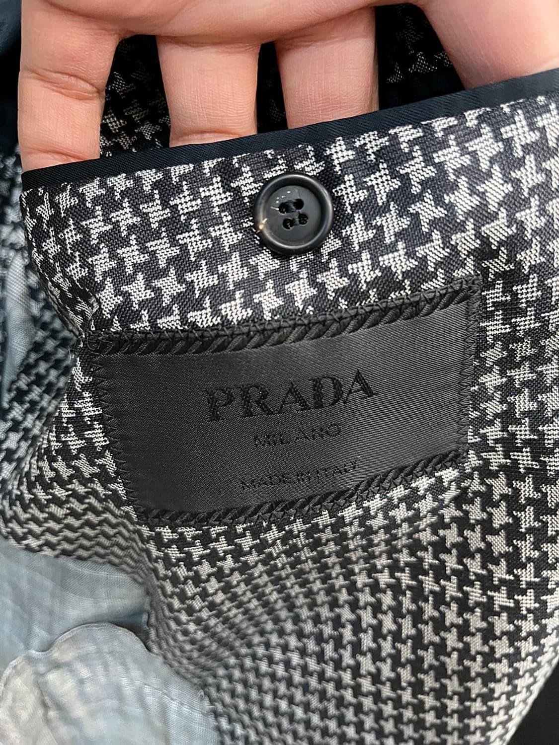 100) 프라다 하운드 스판자켓  상품이미지7