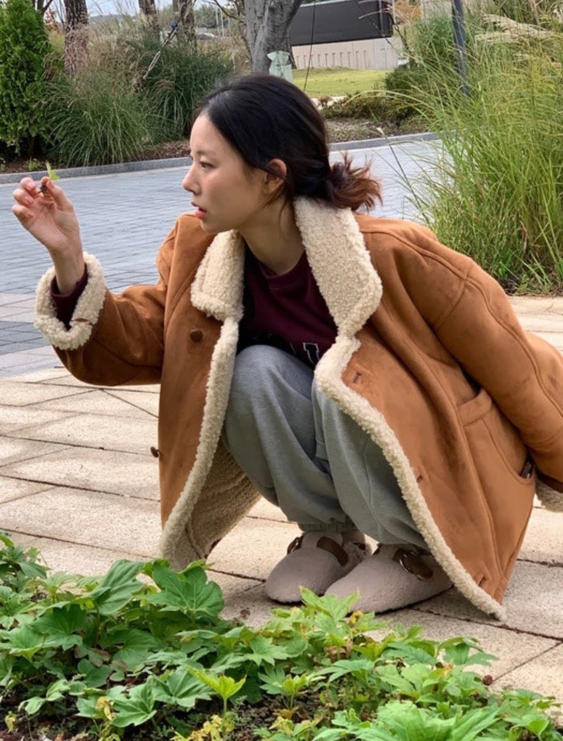 퀸스래빗 셔링하프코트 무스탕 카키브라운 상품이미지1