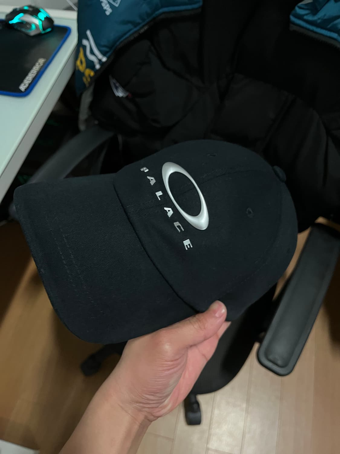 팔라스 오클리 6패널 블랙 실버 볼캡 팝니다 상품이미지6