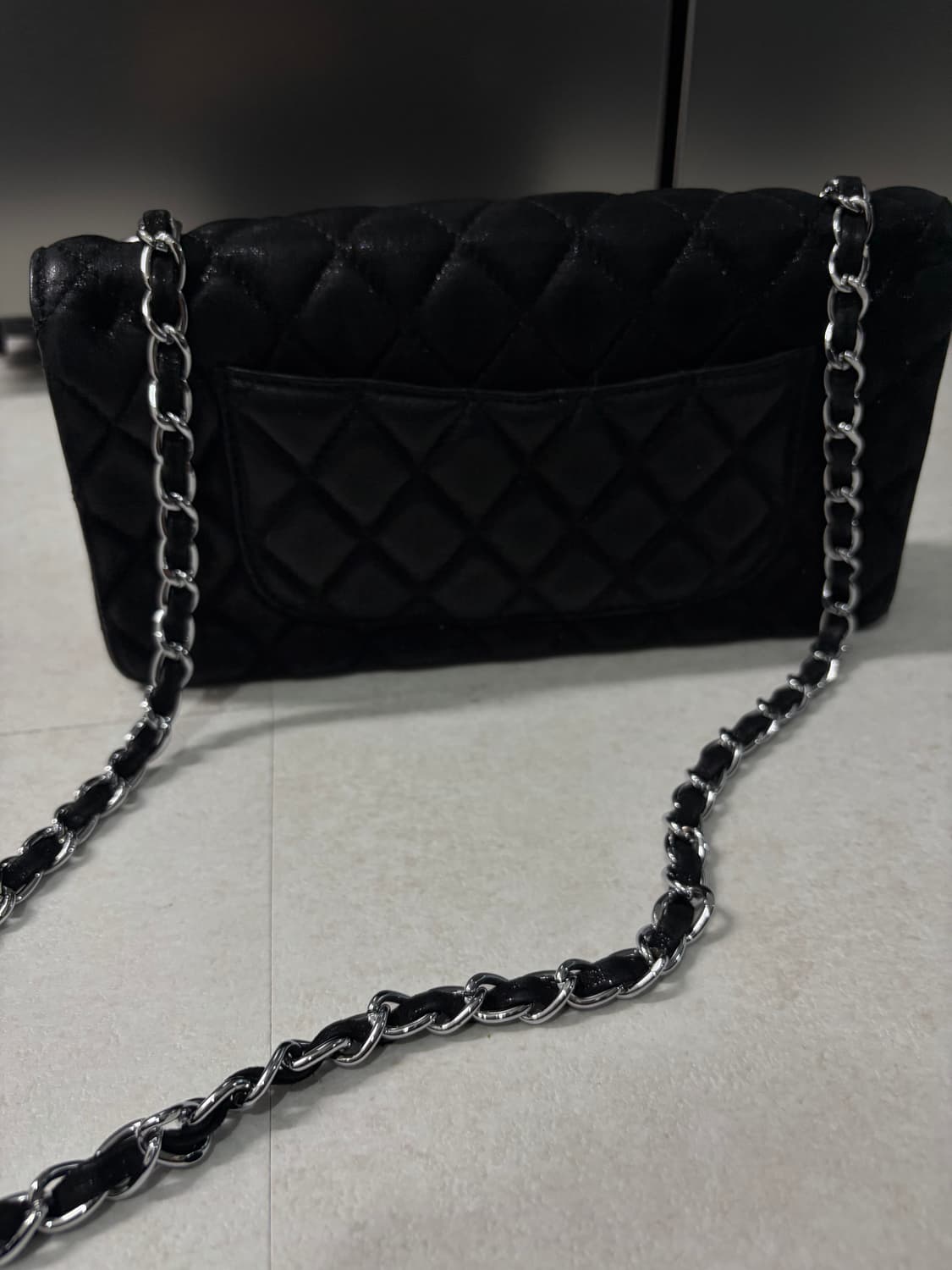 샤넬 클래식 플랩 가방 블랙 상품이미지2