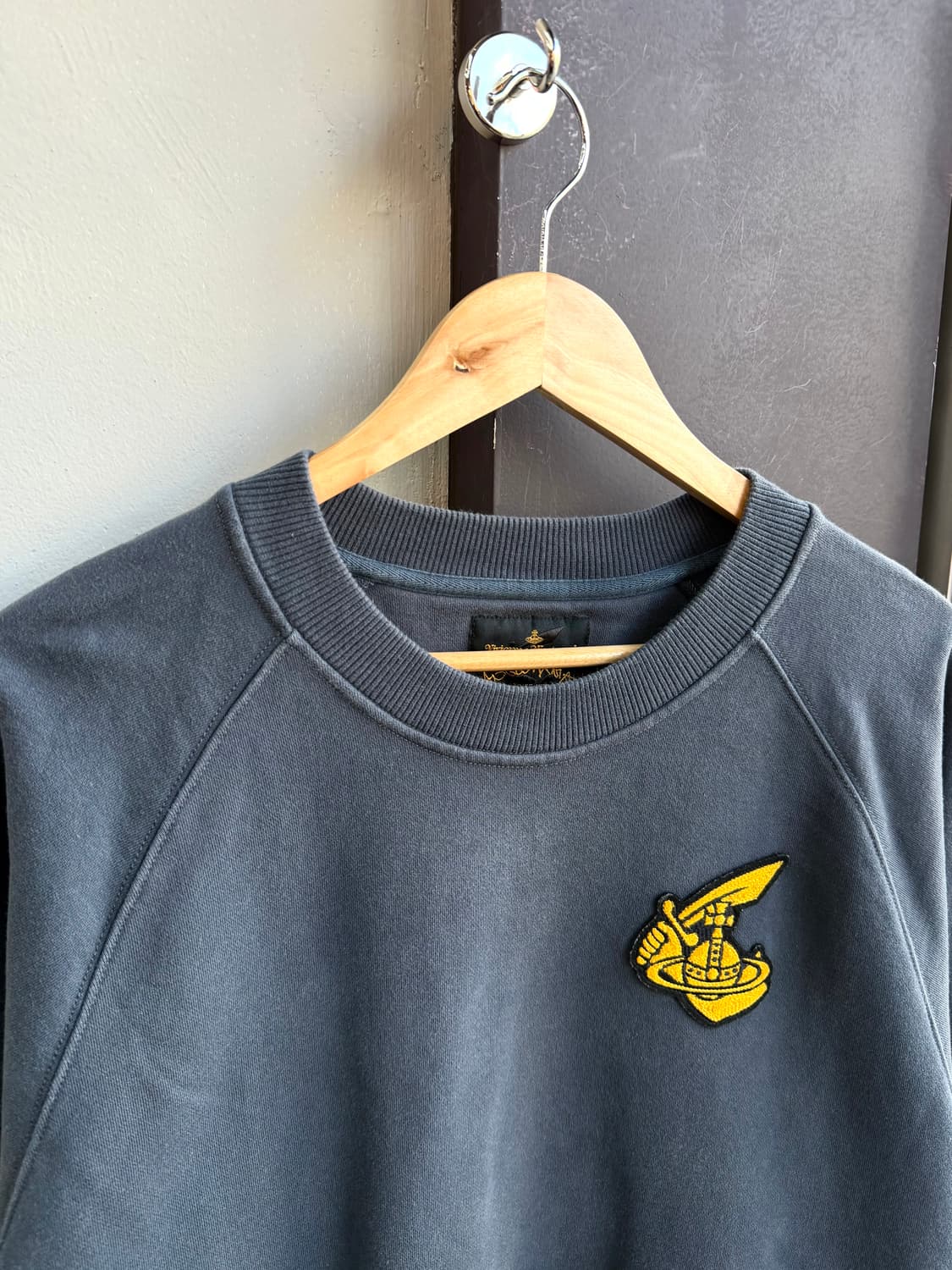 L/ 비비안웨스트우드 맨즈 로고 맨투맨 상품이미지3