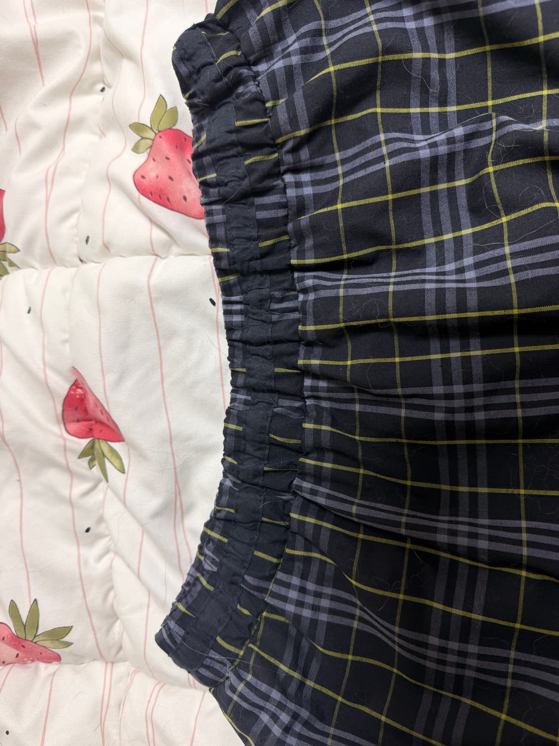 오헤시오 체크 프릴 미디 스커트 네이비 상품이미지3