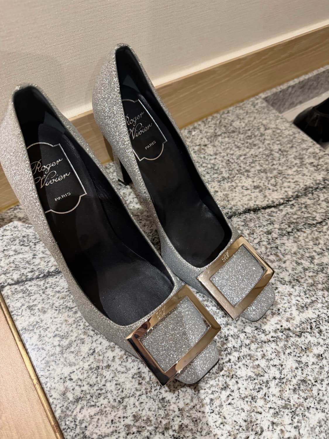 로저비비에 클리터 펌프스  상품이미지2