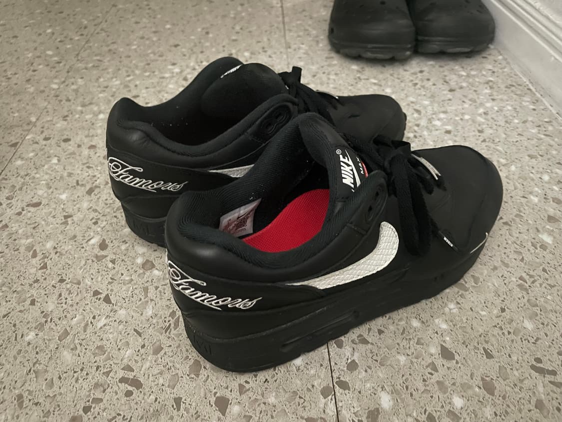 슈프림 나이키 에어맥스 270 상품이미지2