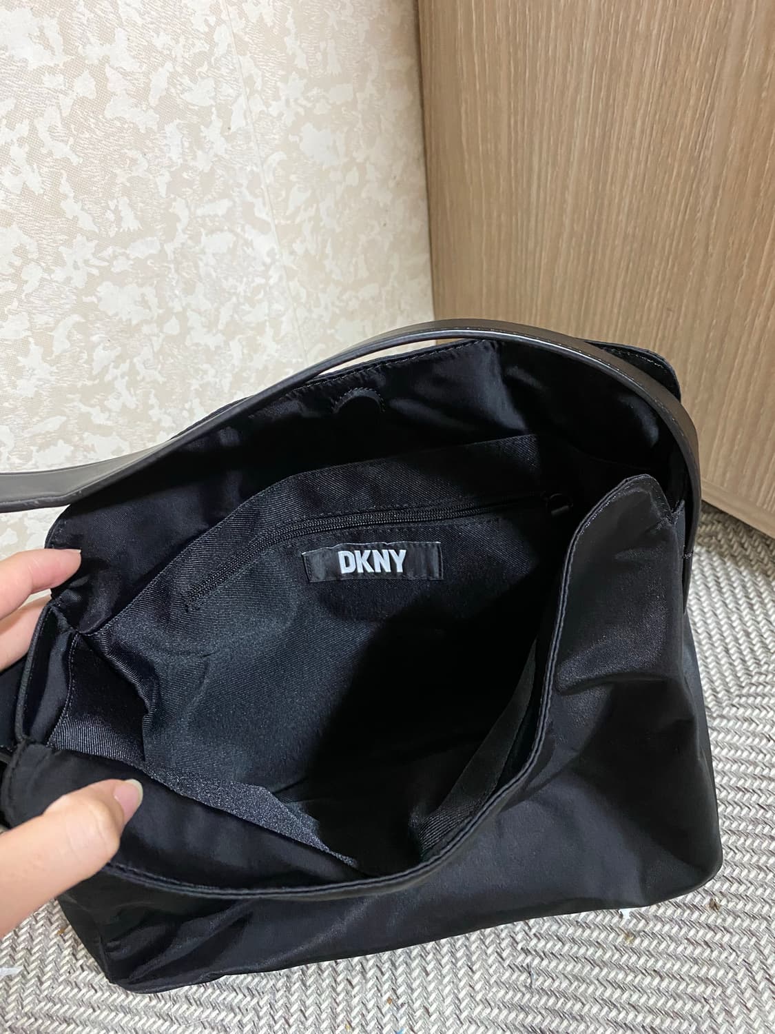 DKNY 숄더백 상품이미지2