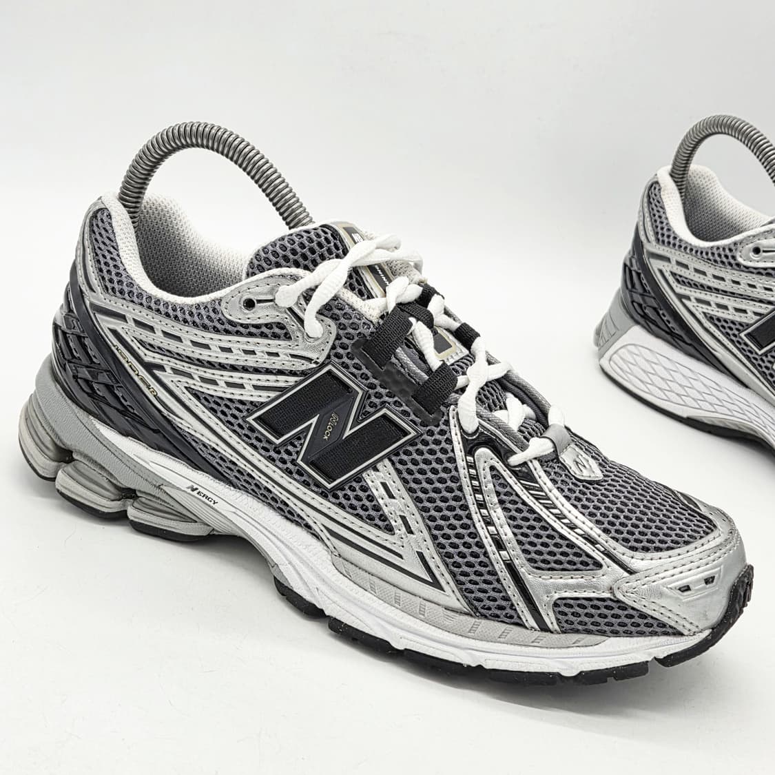뉴발란스 1906 실버 메탈릭 (250 D) 상품이미지5