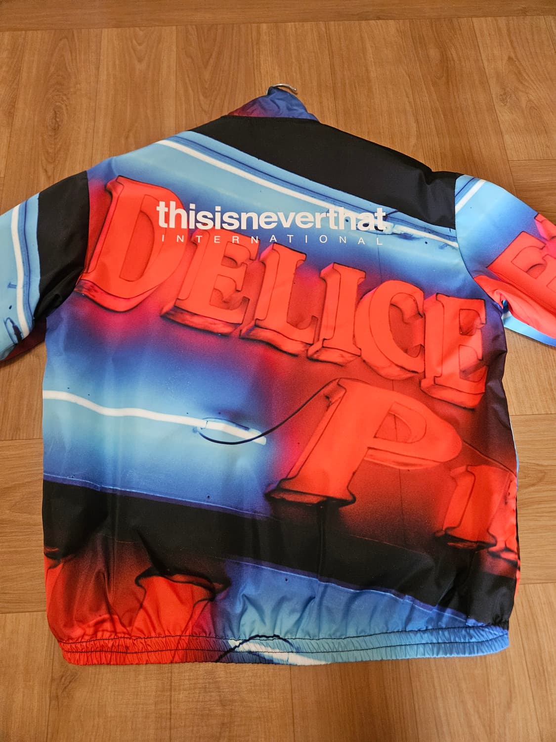 디스이즈네버댓 웜업자켓 트레이닝자켓 s사이즈 상품이미지2