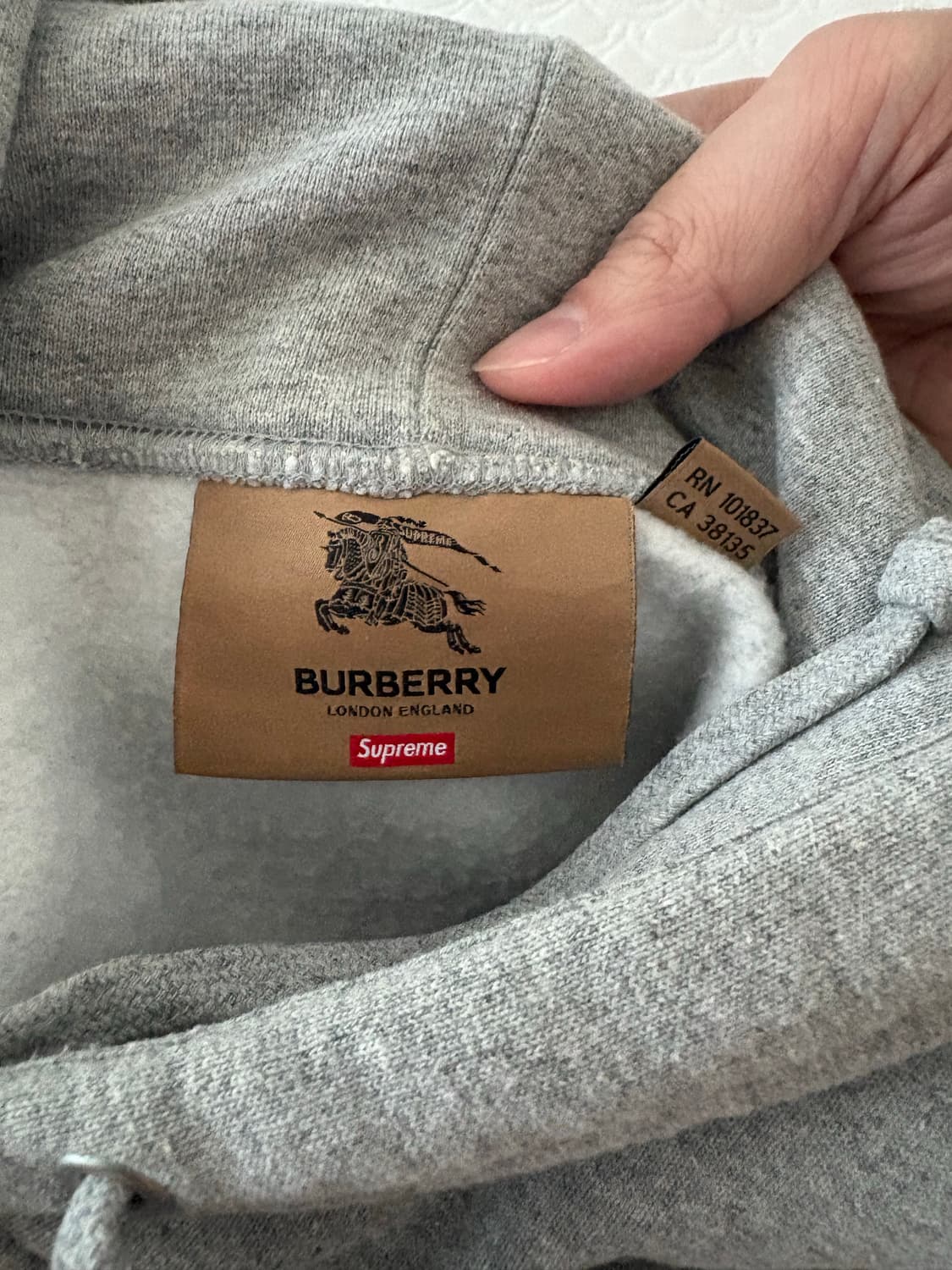 슈프림 버버리 박스로고 후드 상품이미지6