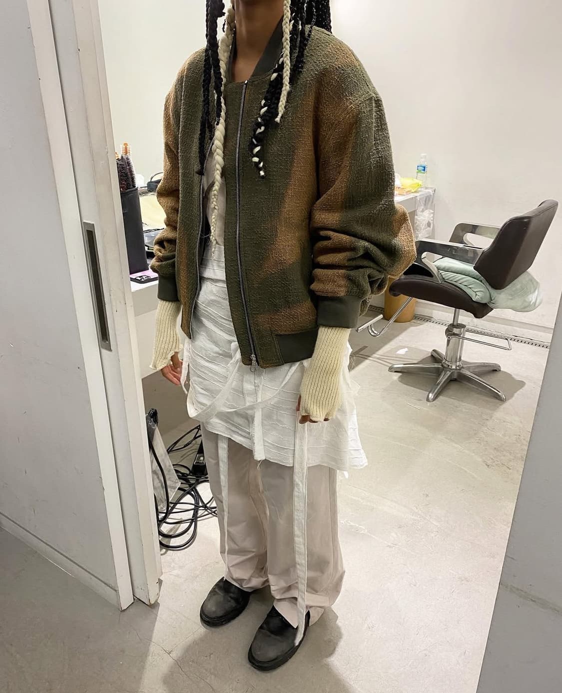 [L] 지용킴 23AW 트위드 봄버 자켓 올리브 카키 상품이미지1