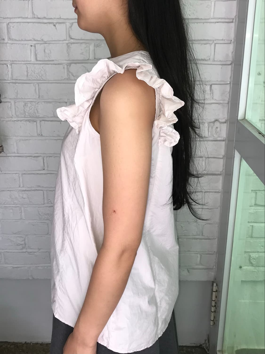 프릴 민소매 셔츠 상품이미지7