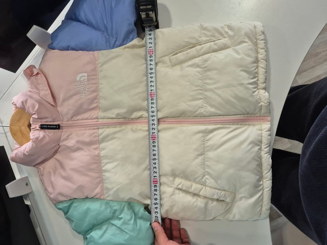 노스페이스 키즈 패딩 점퍼 사이즈 140(여자44) 상품이미지8