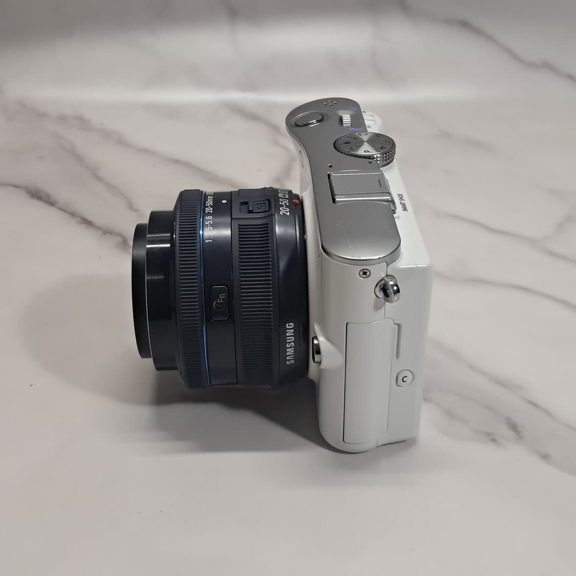 상태굿! 삼성 미러리스 NX100 /20-50mm 렌즈 상품이미지3