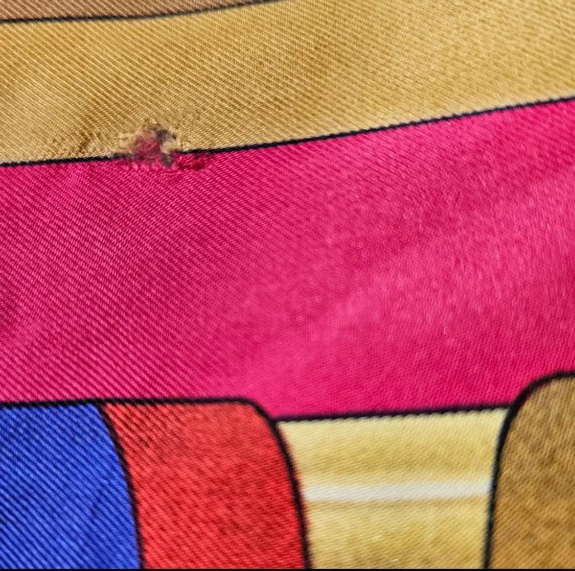 에르메스(Hermes) 실크 빈티지스카프 까레 상품이미지6