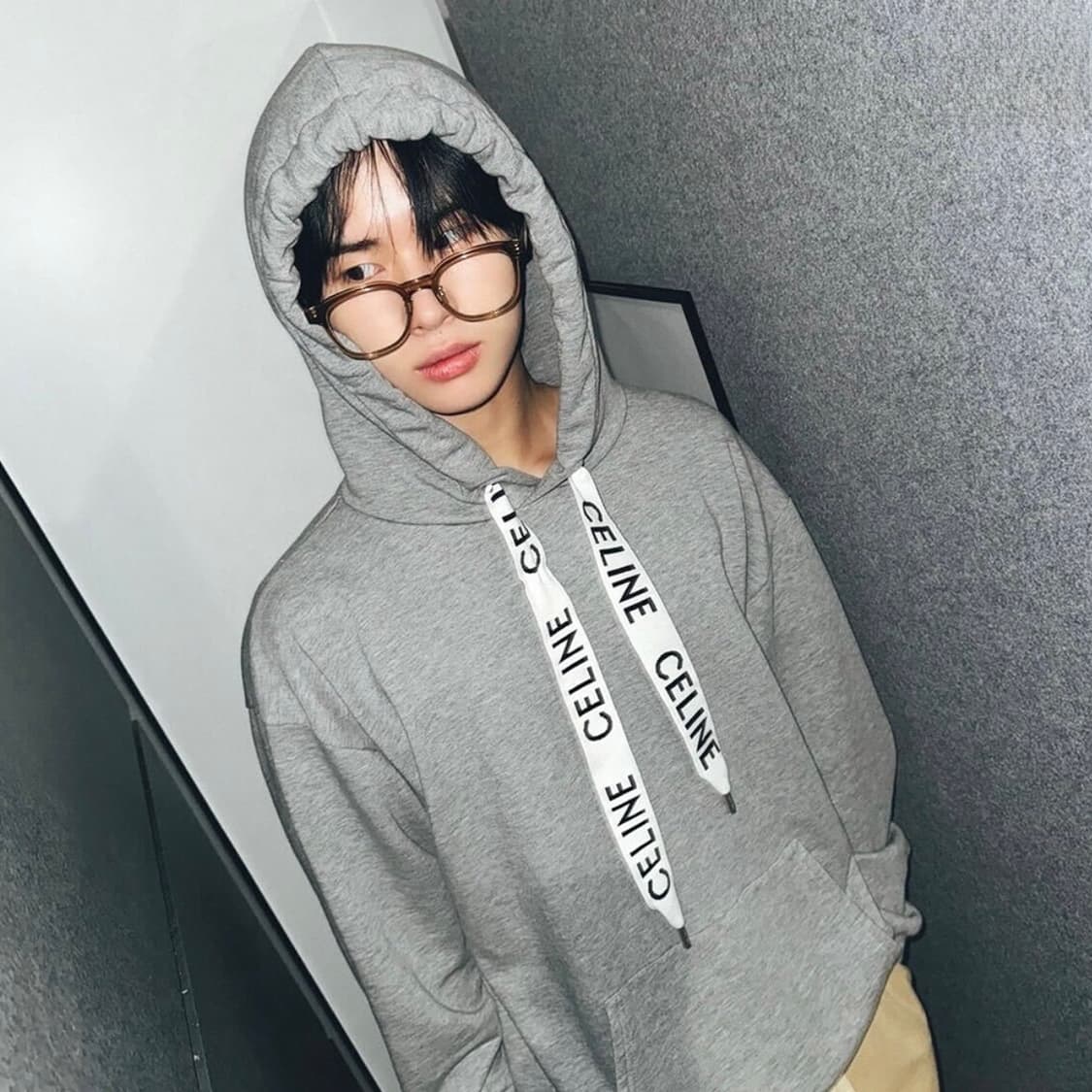 [S+급/M] 셀린느 캐시미어 스트링 로고 후드티 그레이 상품이미지8