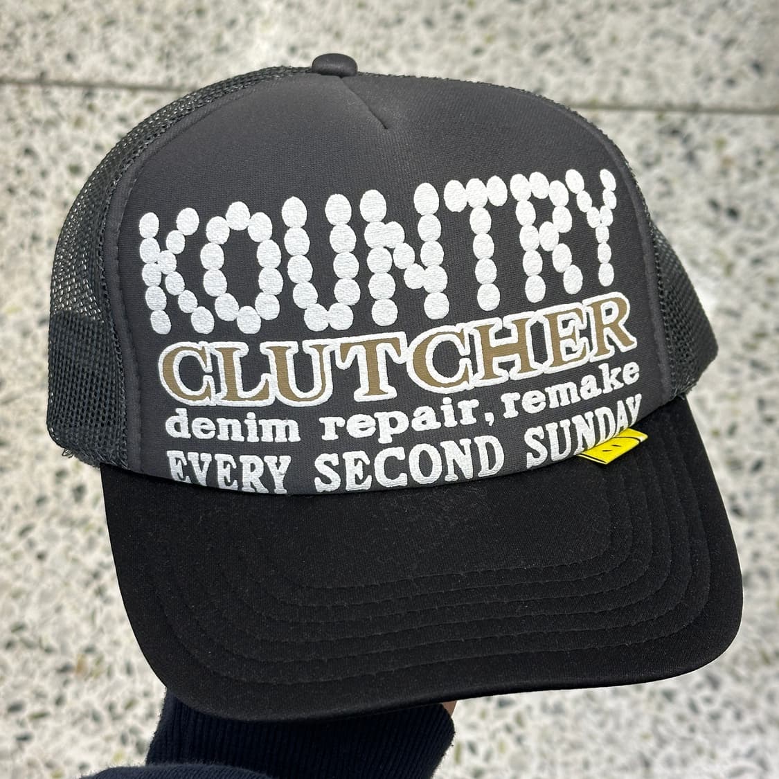 [F] 캐피탈 컨트리 펄 크러쳐 트러커 캡 그레이 블랙 상품이미지1