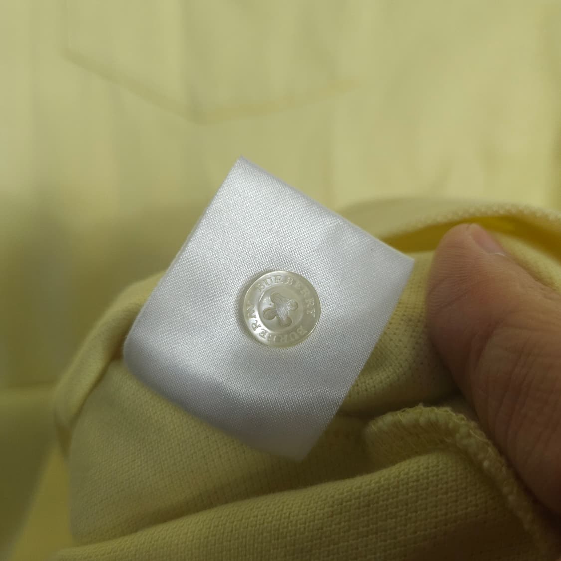 정품 버버리 카라티 M 상품이미지5