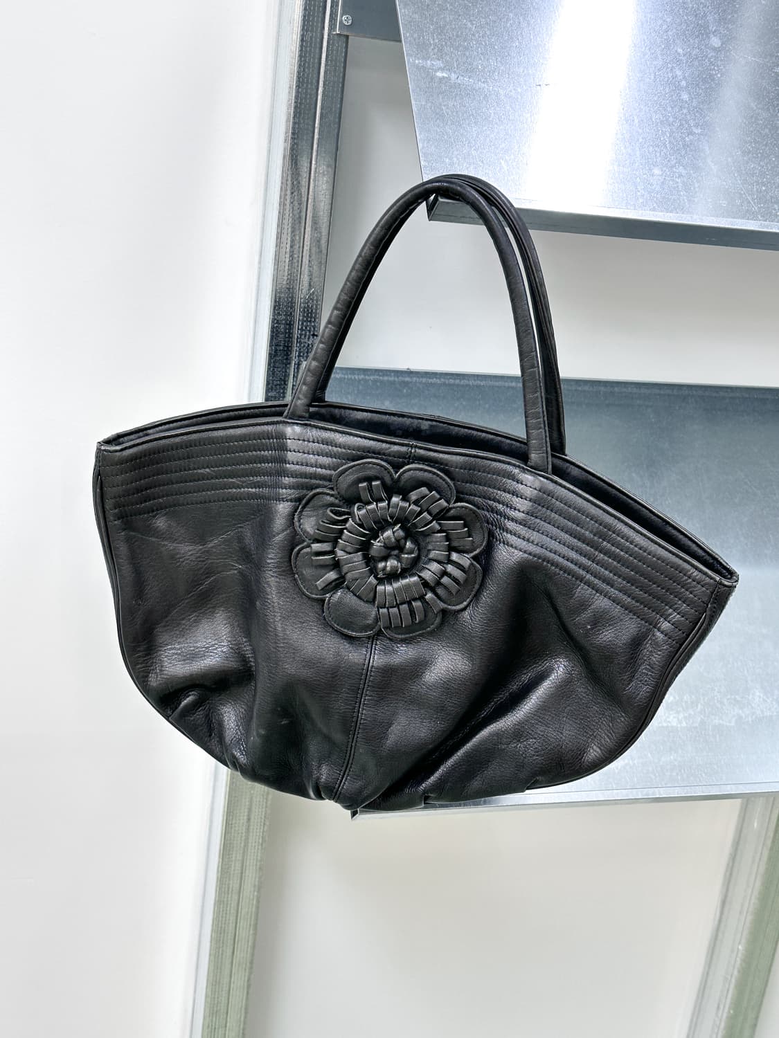 flower applique leather bag 상품이미지1