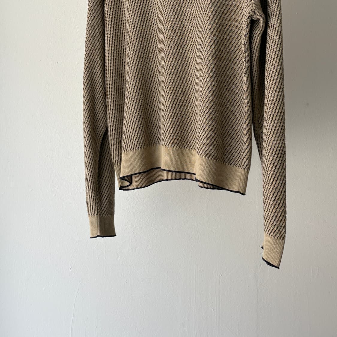 ▫️Salvatore Ferragamo V-Neck Knit 상품이미지4