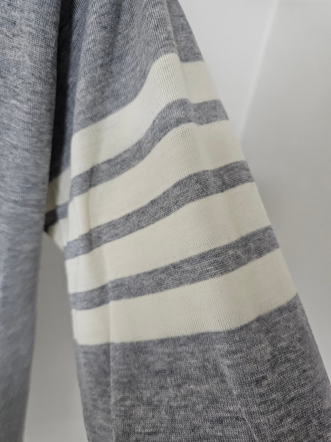 톰브라운 메리노울 4바 니트(3/100/정품/새상품급) 상품이미지3