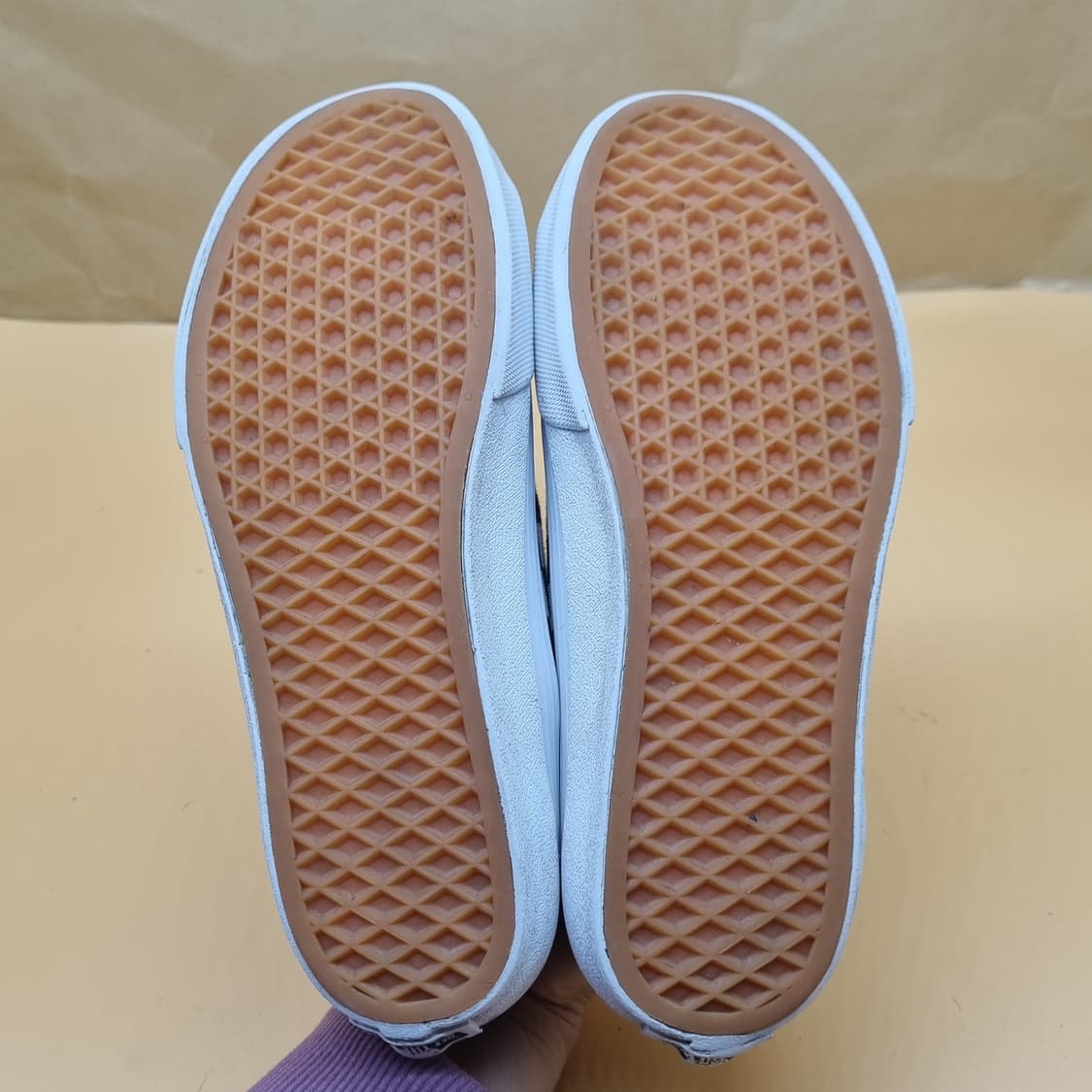 반스 식스티세븐 체크 여성스니커즈230  상품이미지3