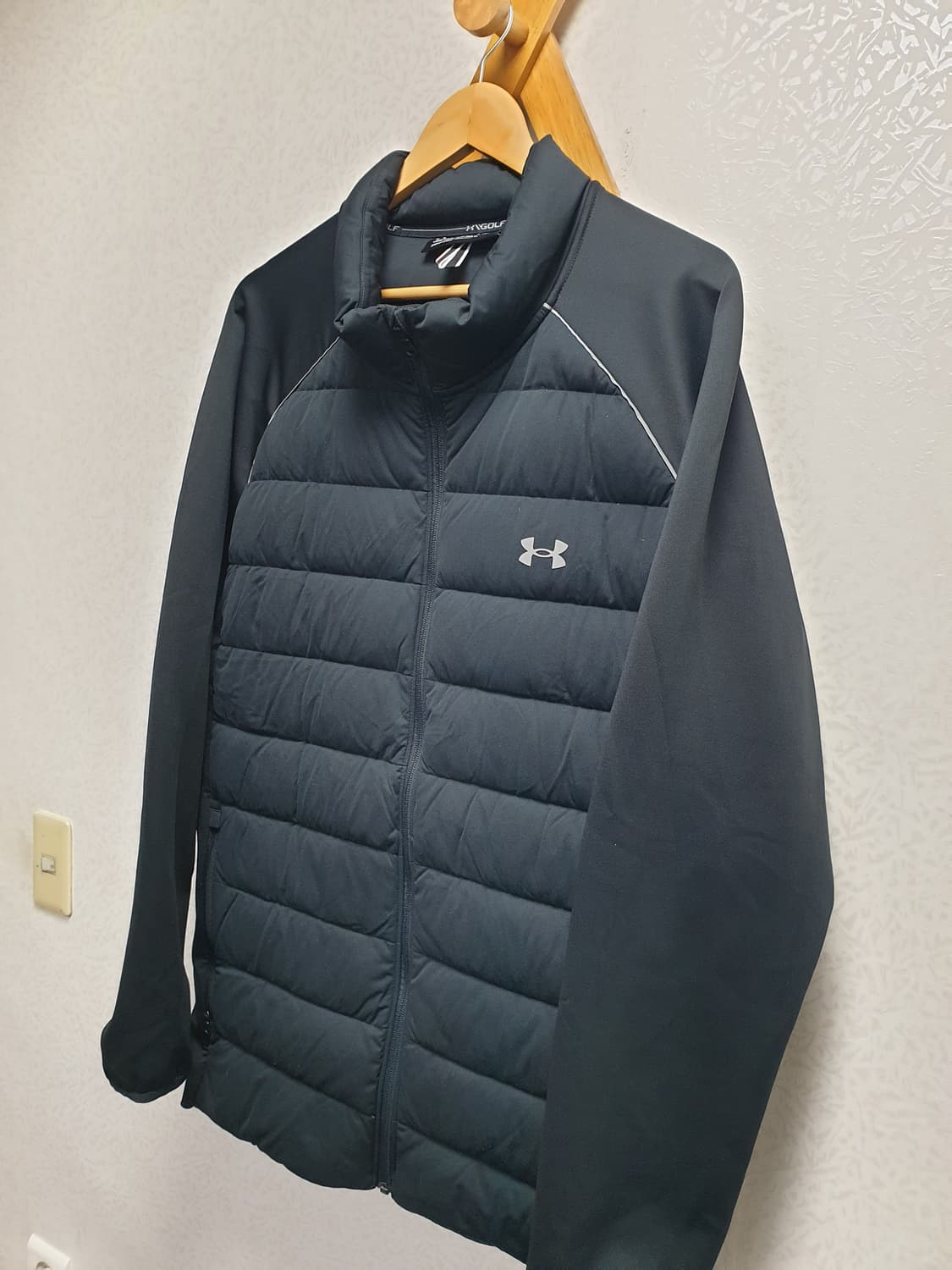 [xxxl/23년] 언더아머 골프 경량패딩 블랙 상품이미지3