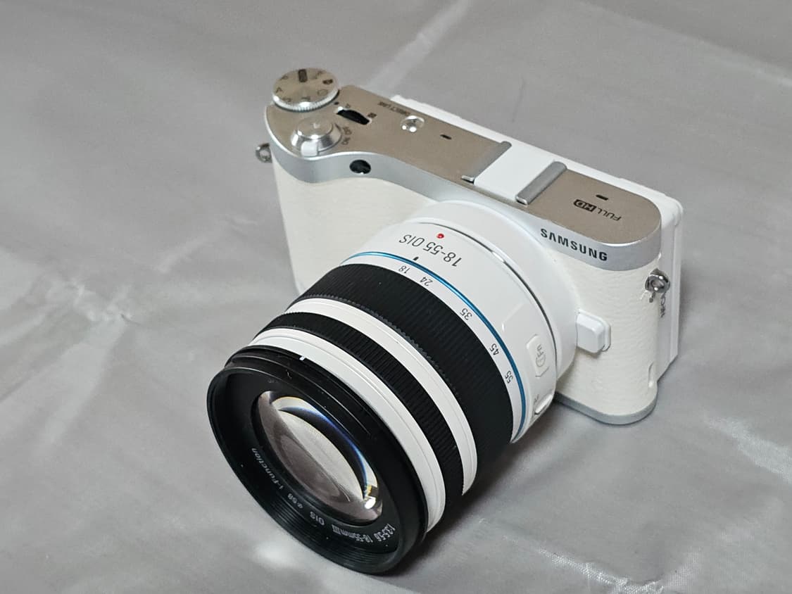 삼성 NX300M 미러리스 카메라 화이트 상품이미지4
