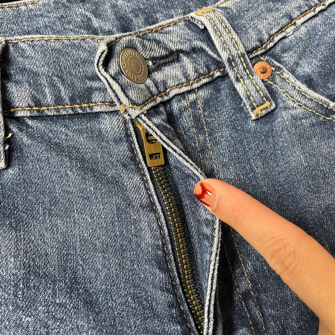 LEVI'S 리바이스511 프리미엄 슬림핏 데님 팬츠 A00354 상품이미지3