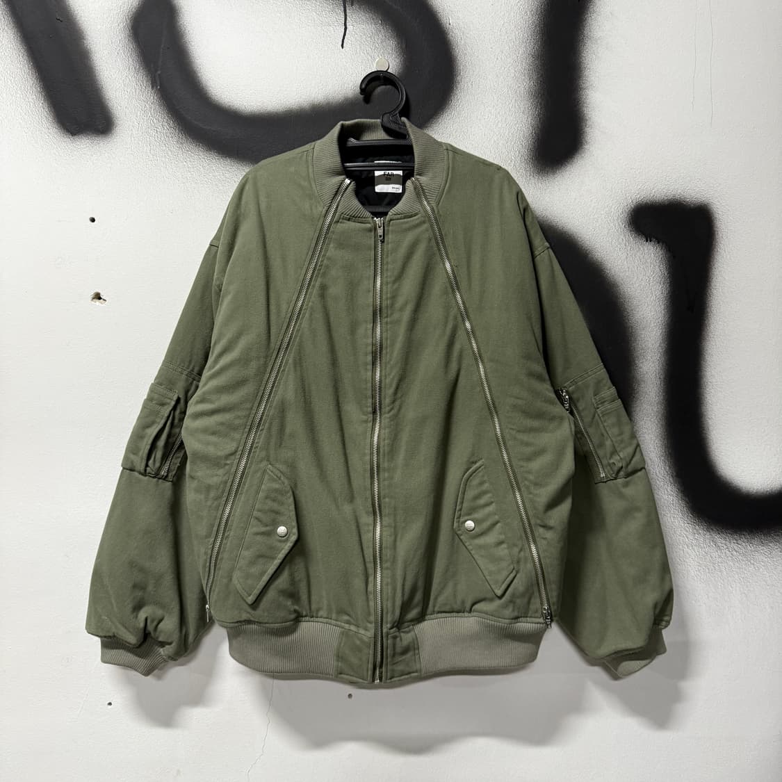 파프롬왓 파아카이브 몰스킨 봄버 자켓 카키 상품이미지2