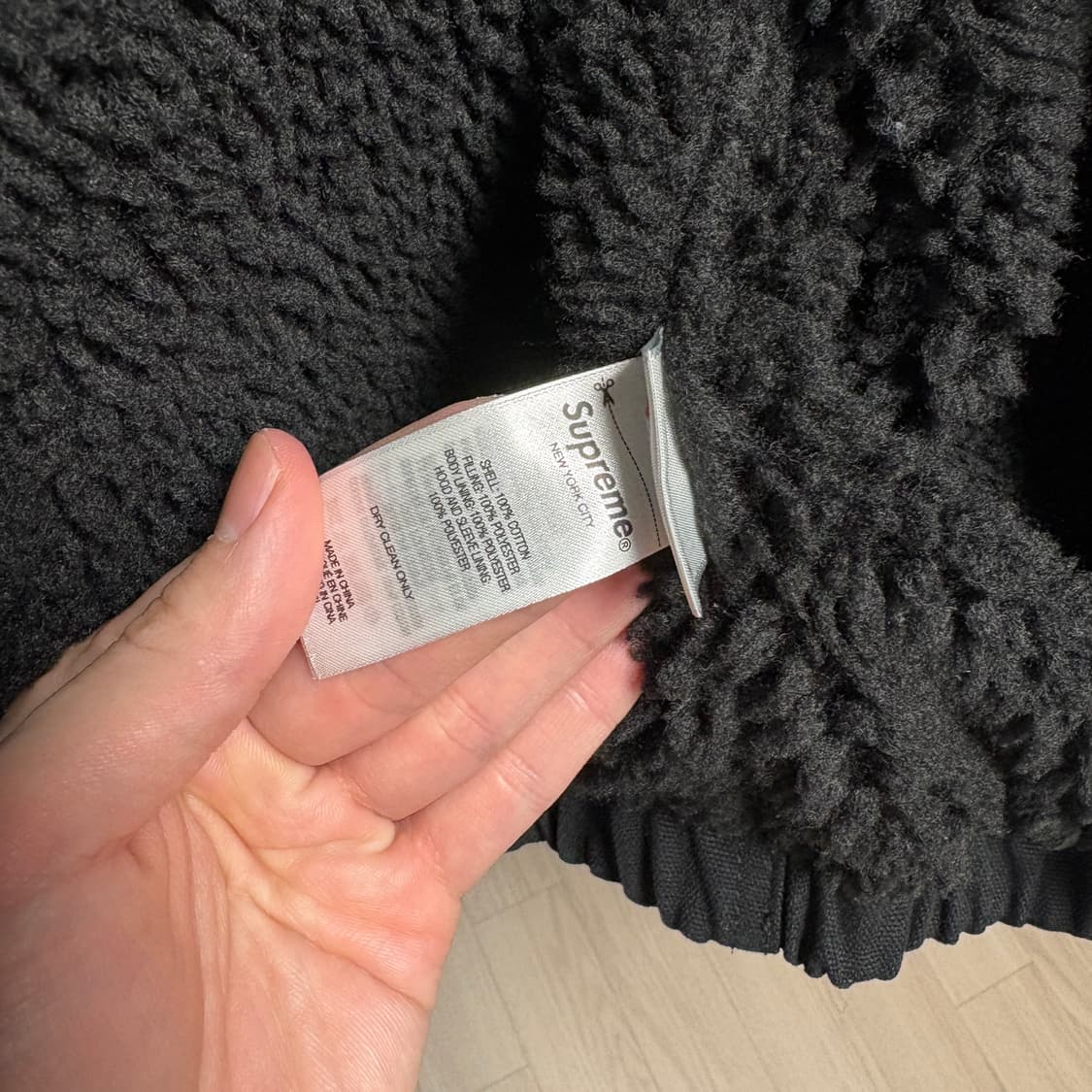 슈프림 포우 셔링 라인드 봄버 자켓 블랙 - 25FW / 사이즈 S 상품이미지4