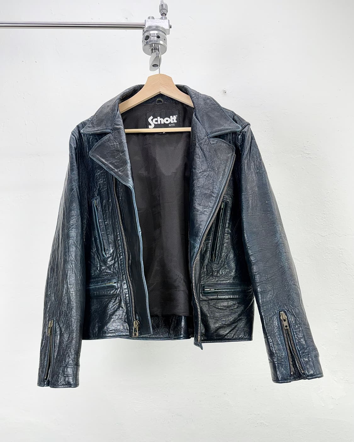 쇼트 블루 왁스 카빙 제뉴윈 레더 라이더 자켓 상품이미지2