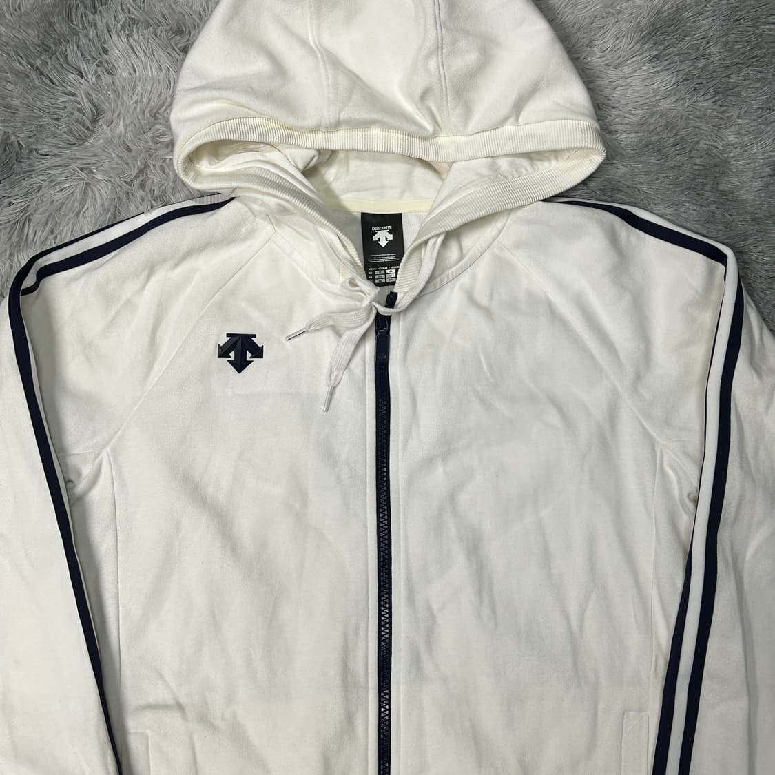 데상트 화이트 후드집업 L 상품이미지2