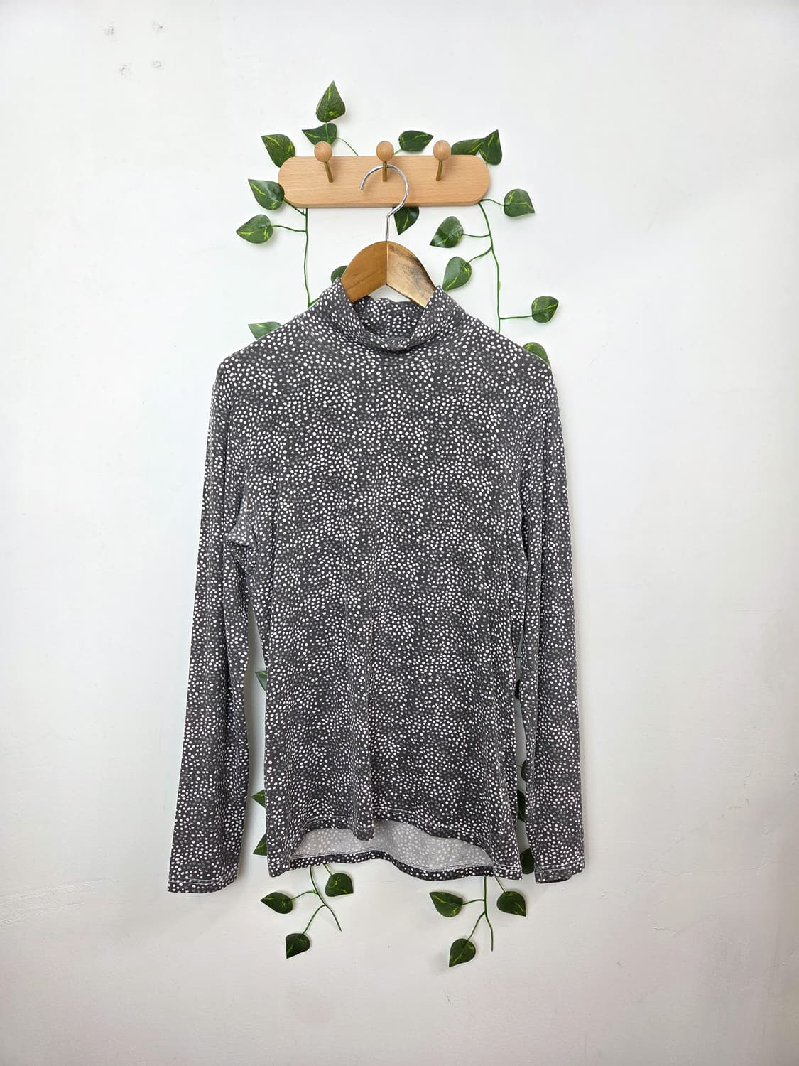 차콜 도트 목폴라 슬리브 상품이미지1