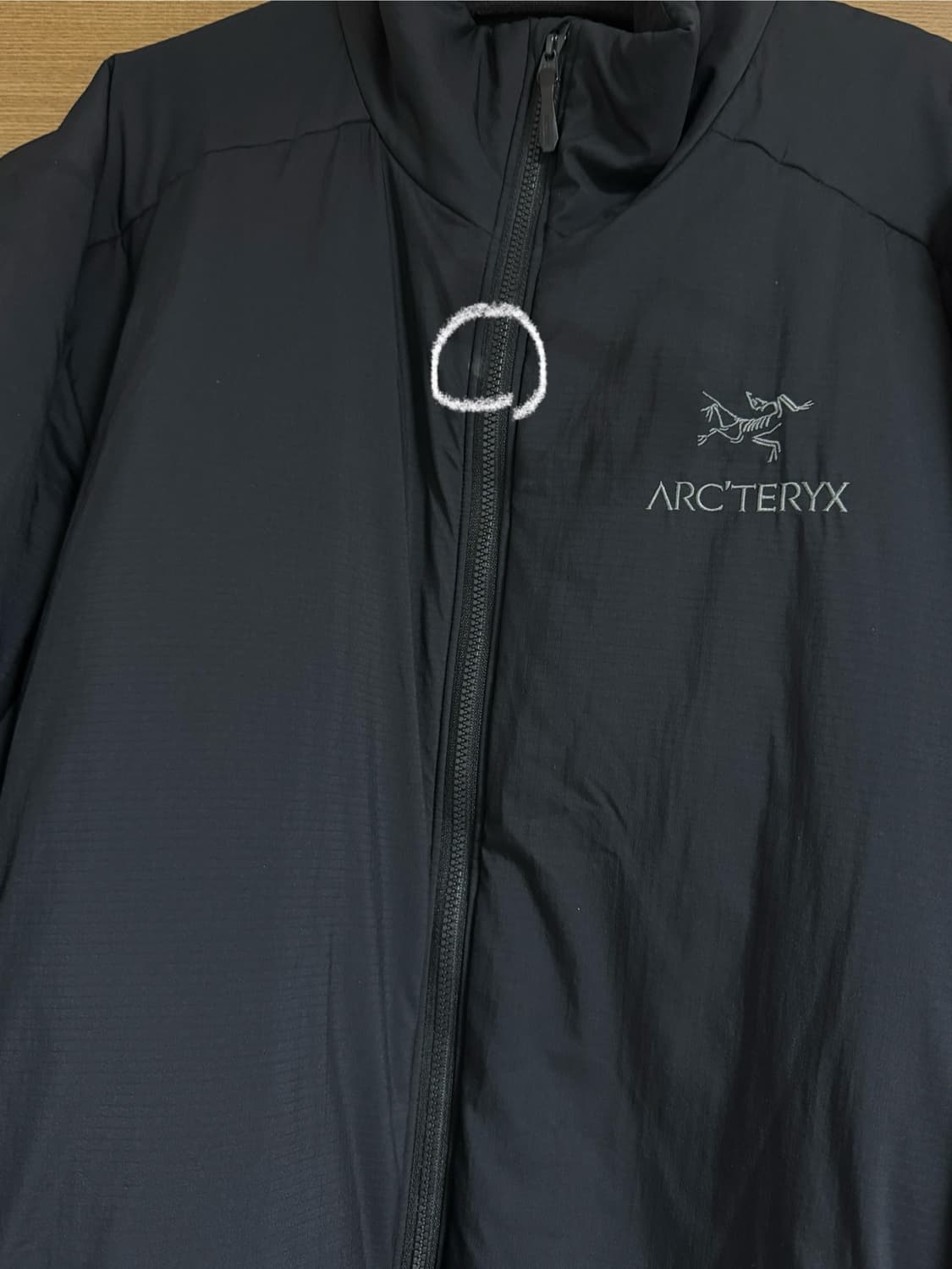 아크테릭스 아톰 AR 패딩 자켓 (블랙 Men’s M) -22시즌 구입 상품이미지4