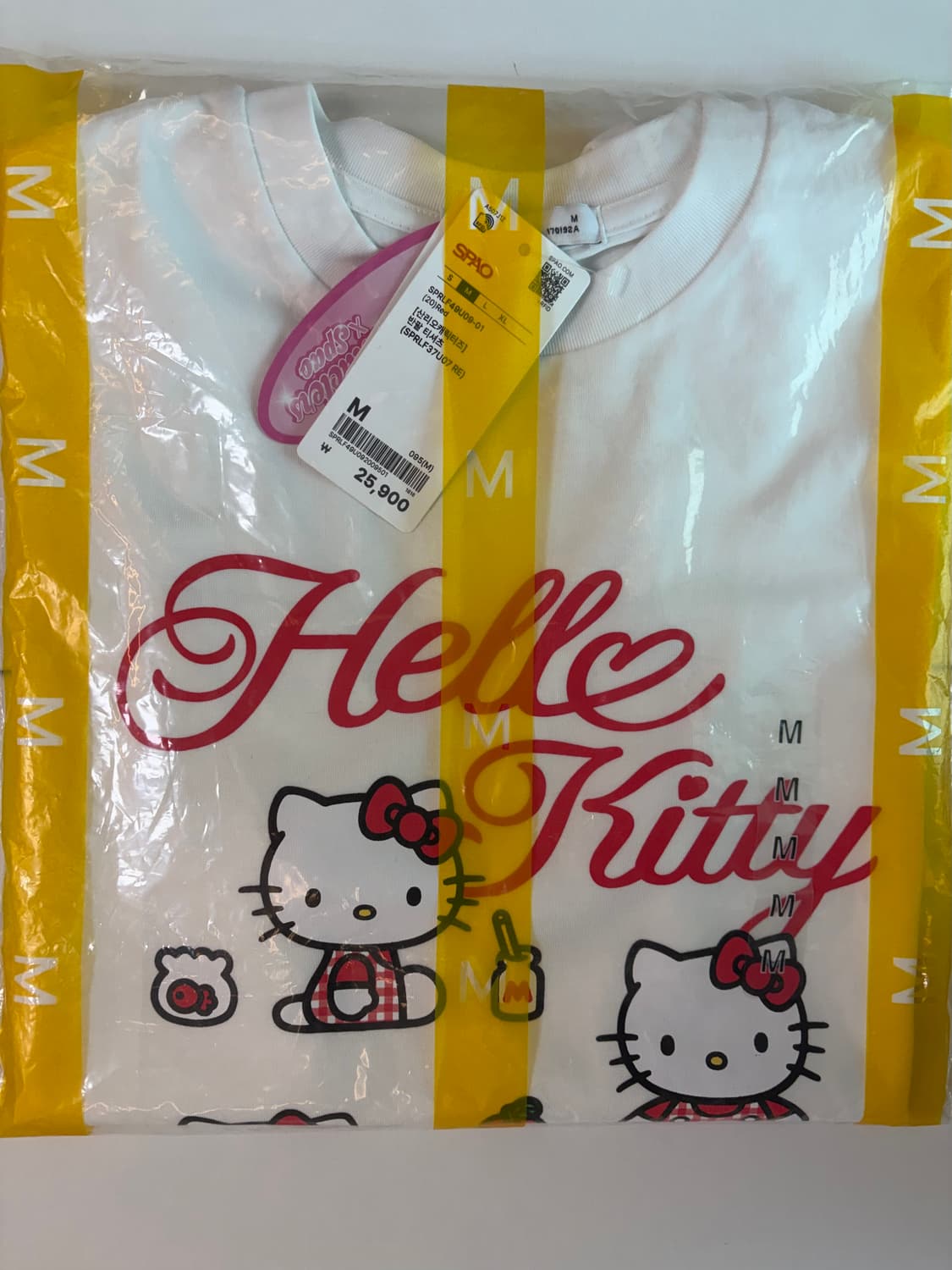 (미개봉) 스파오 산리오 헬로키티 반팔티 M 상품이미지1