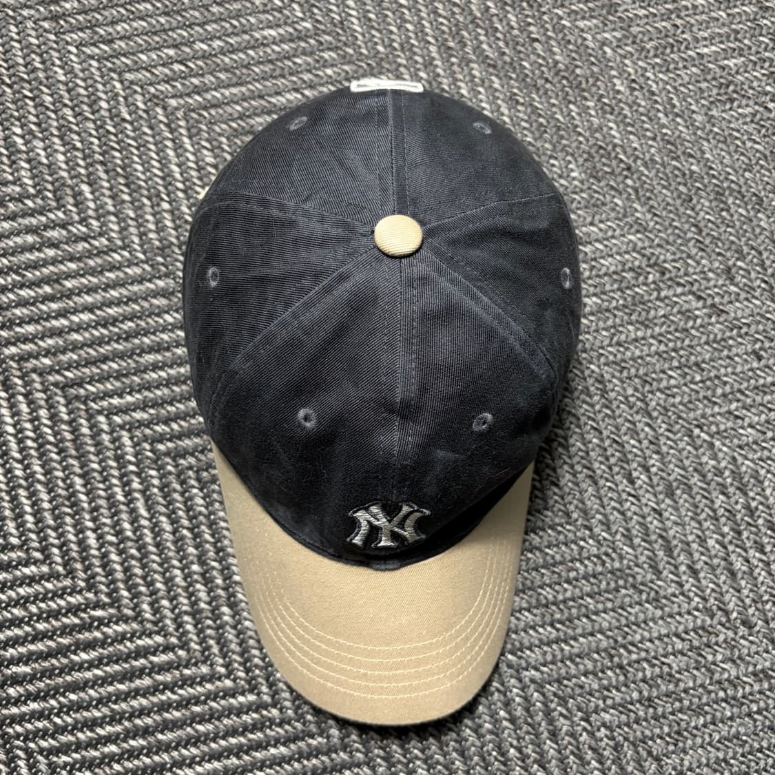 뉴에라 NY 캡 모자 블랙/베이지(OS) 상품이미지2