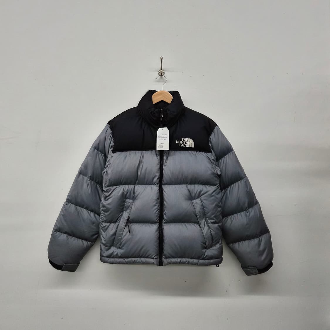 노스페이스 눕시 패딩 회색/블랙 여성 M 상품이미지1