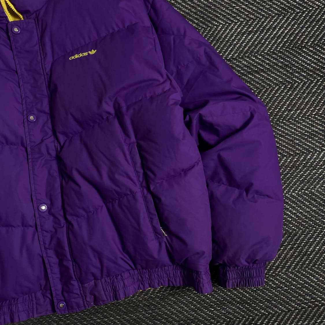 90s 아디다스 올드스쿨 양면 다운 패딩o 3255 상품이미지2