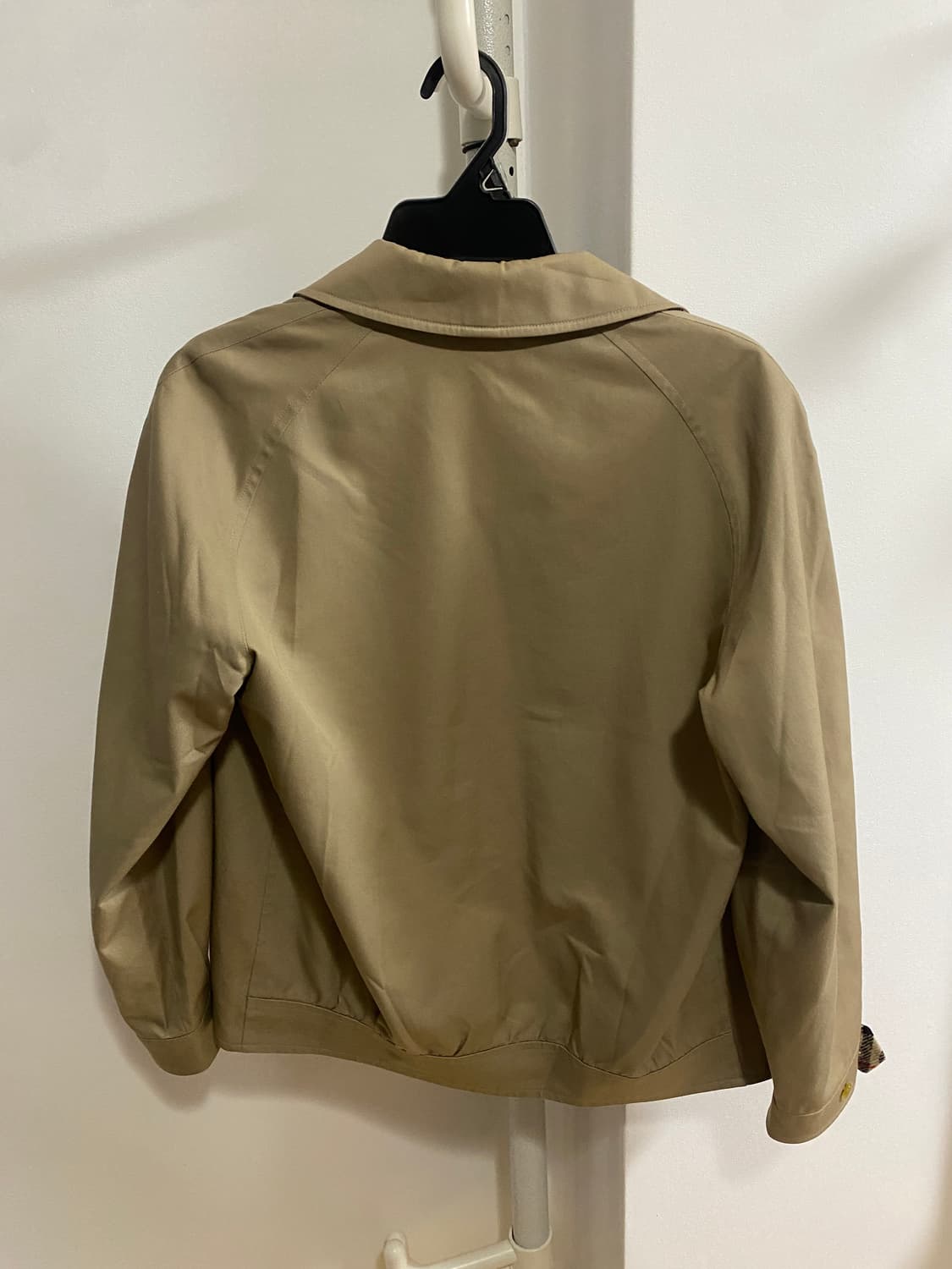 Burberry 노바체크 베이지 해링턴 자켓 상품이미지3