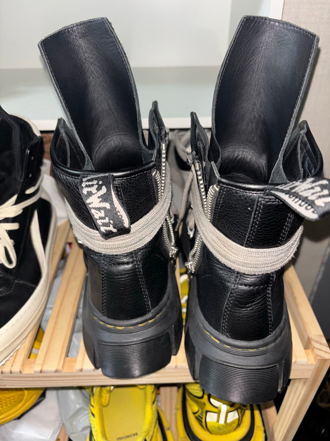 릭오웬스 닥터마틴 1460메가레이스 9uk 상품이미지3