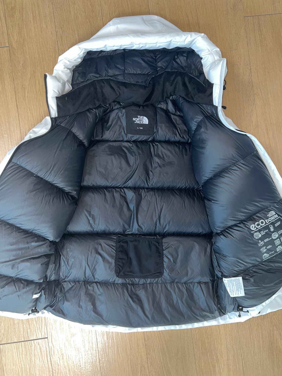 노스페이스 패딩 RDS dryvent 화이트 상품이미지6