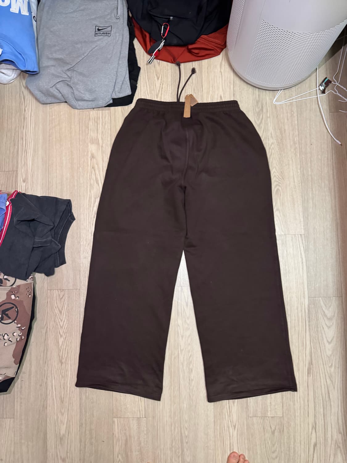 SKIMS 스킴스 보이프렌드 스웻팬츠 브라운 상품이미지3