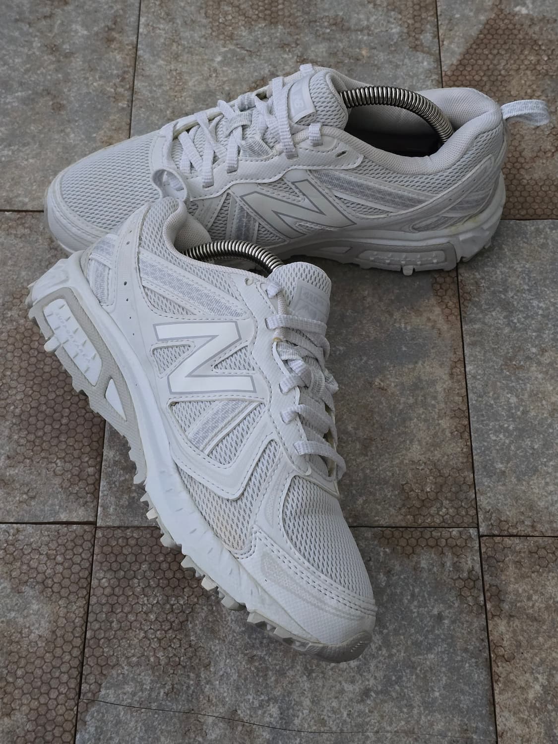 (230)뉴발란스 410 v5 트리플 화이트 상품이미지4