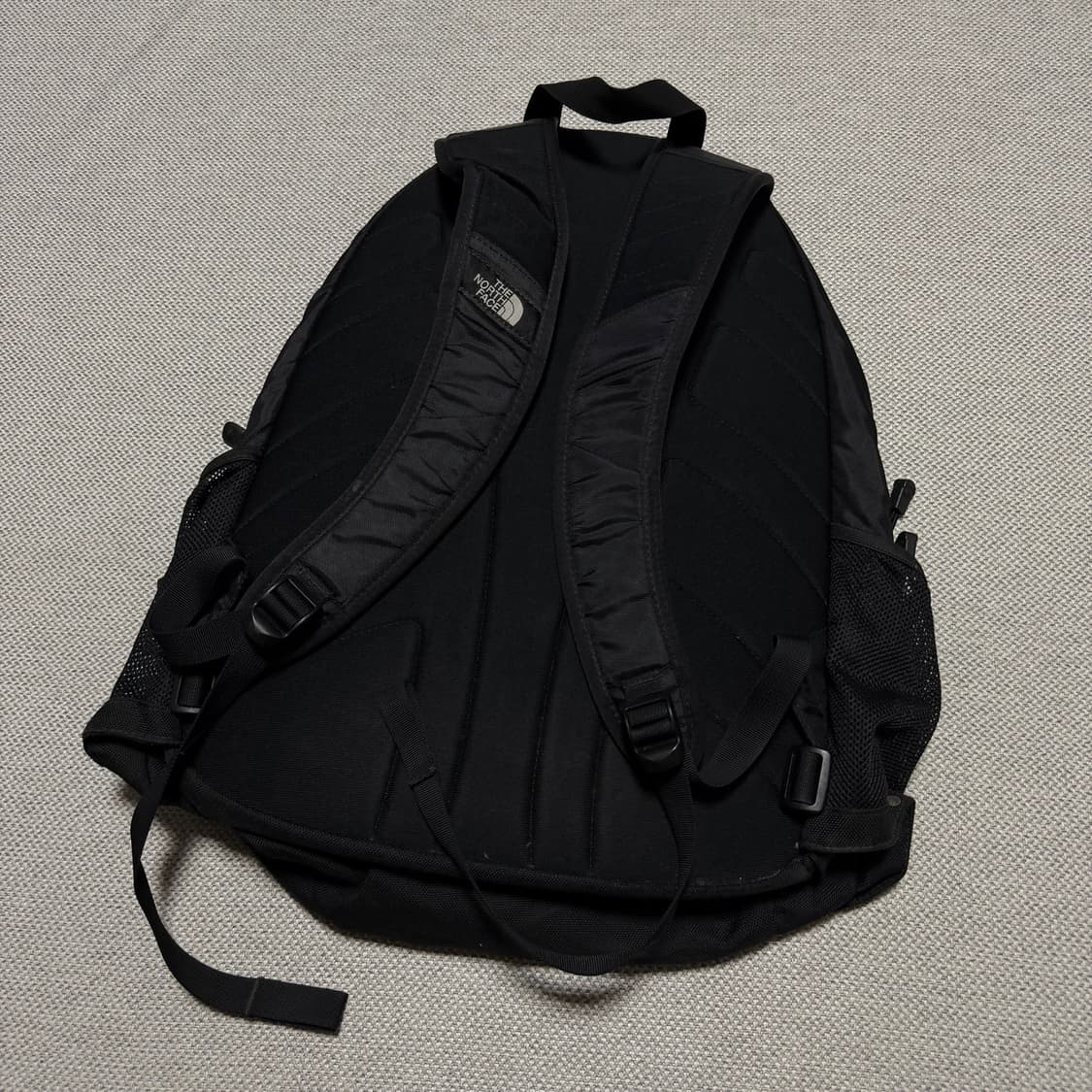 노스페이스 제스터 블랙 백팩 상품이미지4